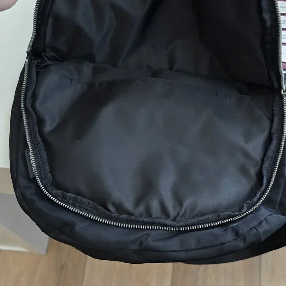 Lululemon All Night Festival Bag *Zip Top 5L Black PreOwned - Picture 3 of 5